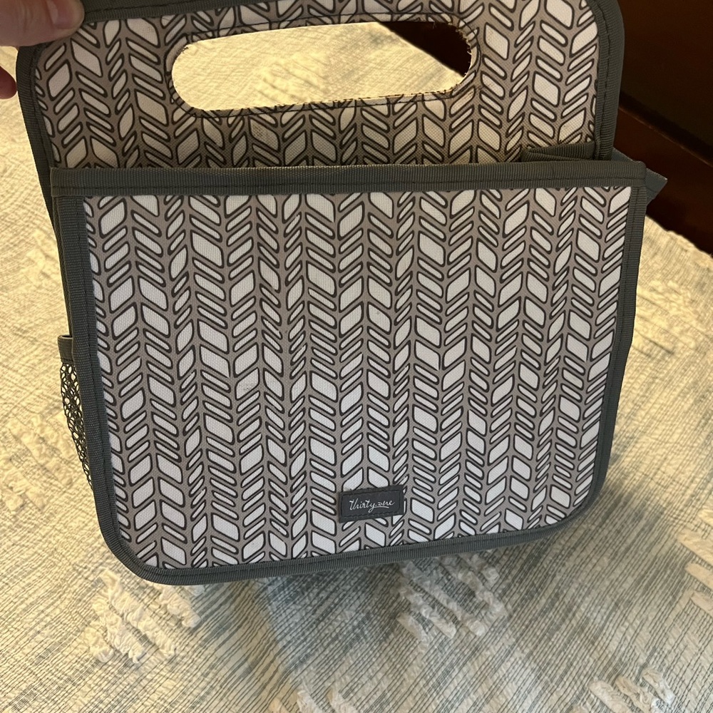 thirty-one Gray & White Chevron-Style Organizer Tote